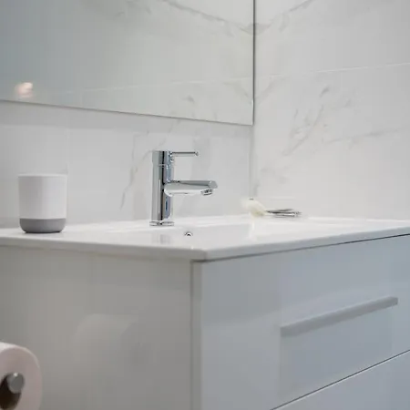 Luxury Quasar Sea View In Olimpia