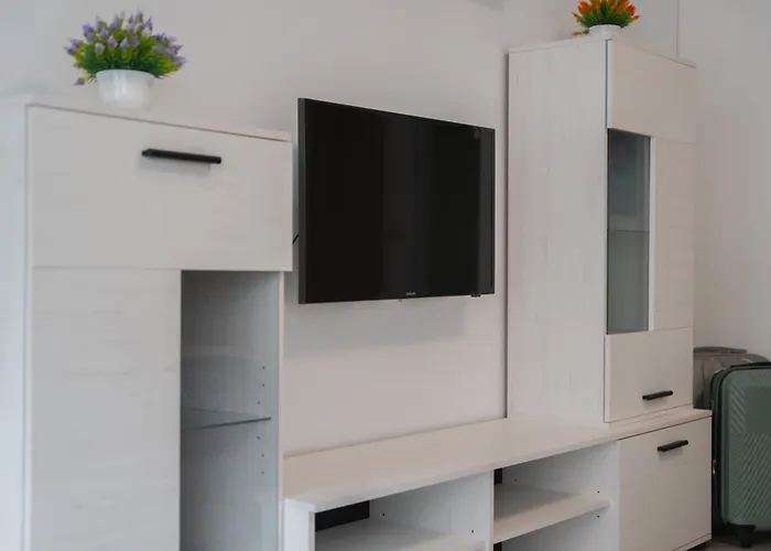 Apartment Luxury Quasar Sea View In Olimpia *