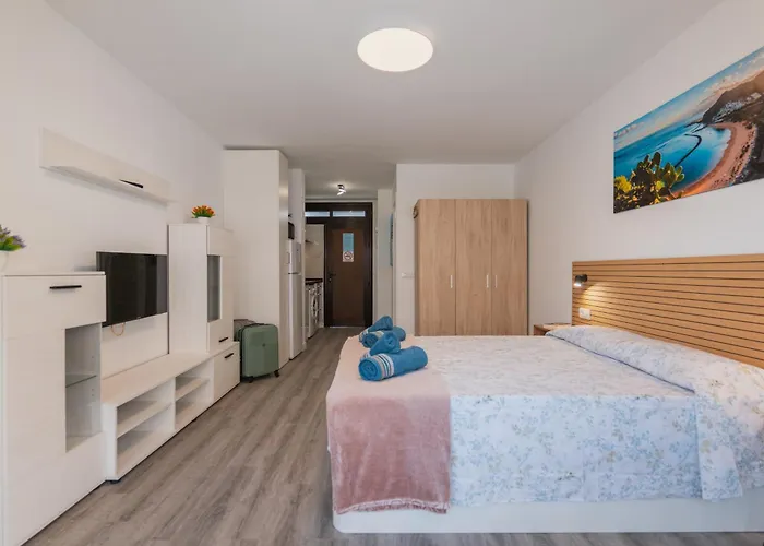 Apartment Luxury Quasar Sea View In Olimpia